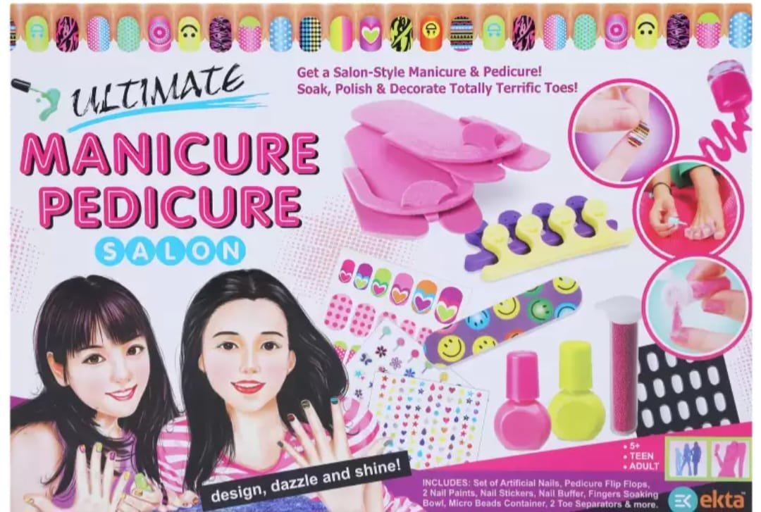 Try out the ultimate manicure and pedicure with as many friends you like spending hours of fun without worrying about it runninUltimate Manicure & Pedicure